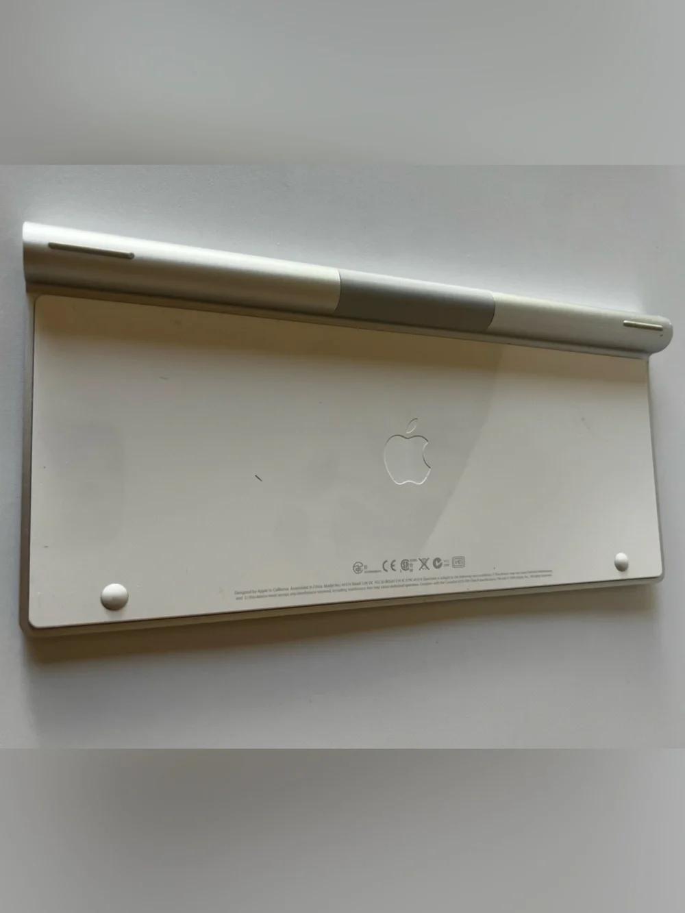 Apple A1314 Wireless Slim Bluetooth Keyboard 2009, Tested Working